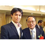 須崎　秀幸