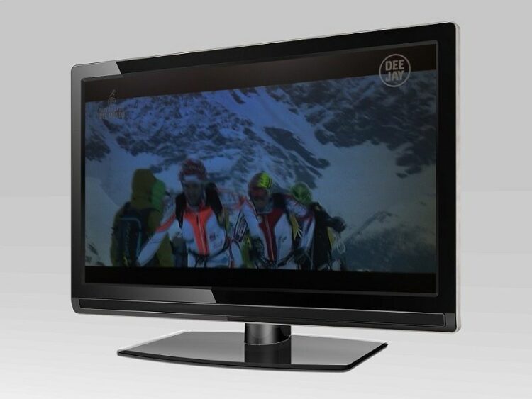 テレビの映りが悪い原因とは?設定やアンテナは大丈夫ですか?