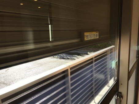 電動の掃き出し窓シャッターのメリットとデメリット