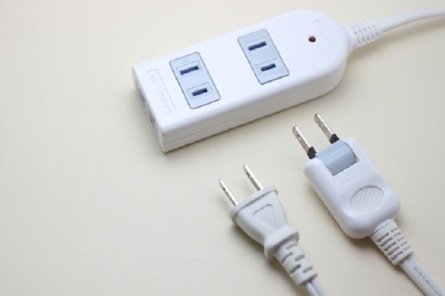 なぜ延長コードに盗聴器を仕掛けるのか