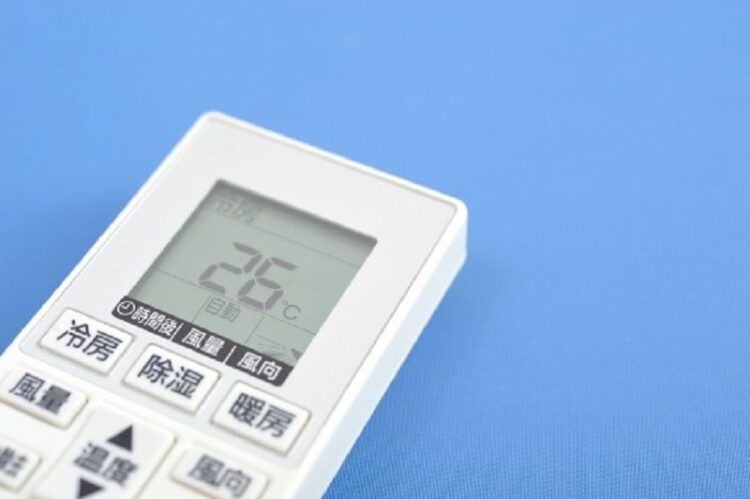 エアコンの耐用年数はどれくらい何年?修理と買い替えの判断方法は?