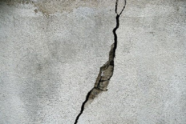 コンクリートガレージの劣化に気が付いたら？耐用年数