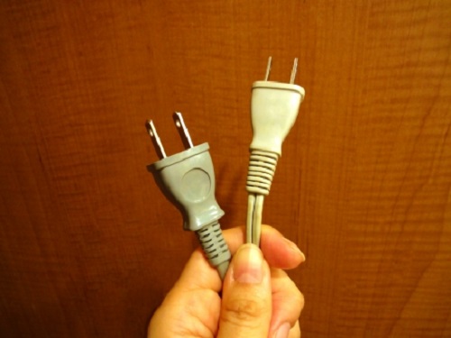 コンセントによる感電が人体へ与える影響