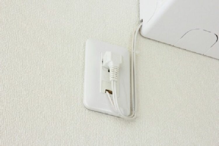 アースの役割とは?電気機器についているアースの効果について