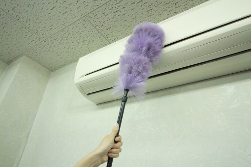 汚いエアコンはオーバーホールで丸ごと洗浄!気になる価格相場も紹介