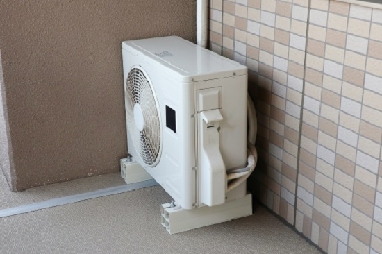1.室外機ってどうしてうるさいの？室外機の役割とは