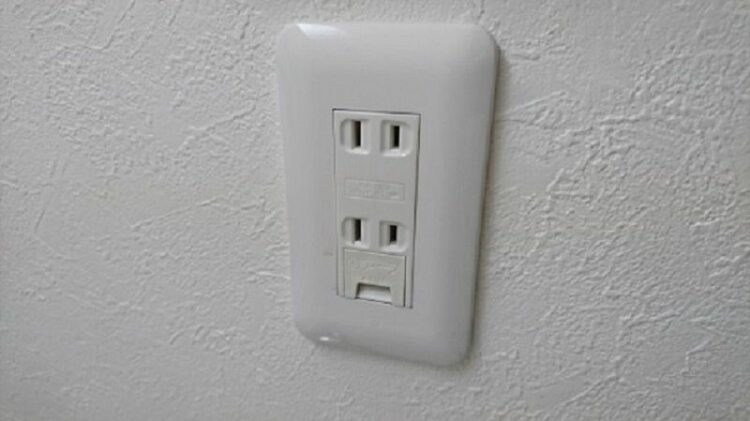 家電にアースが必要な理由!どんな家電にアースがついているの?