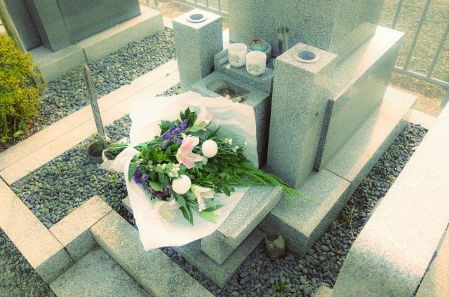 お墓に砂利を敷く意味