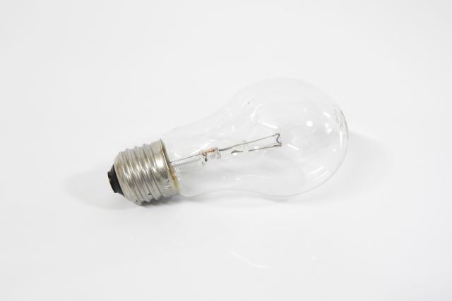 人体に流れる電流を計算する