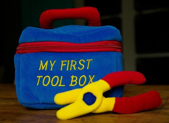 引き戸の鍵の後付けで用意した方がいい工具について