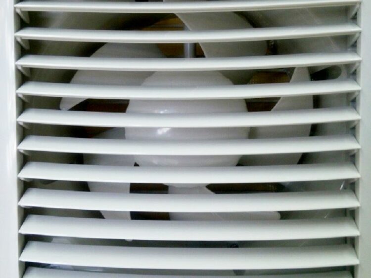 自分で換気扇のモーターを交換しよう!失敗しないための注意点を解説