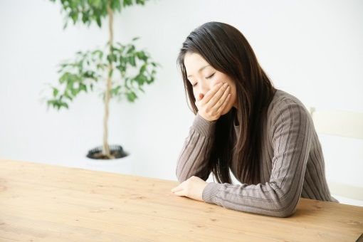 エアコンで喉が痛くなるのはなぜ?その原因と対策をご紹介