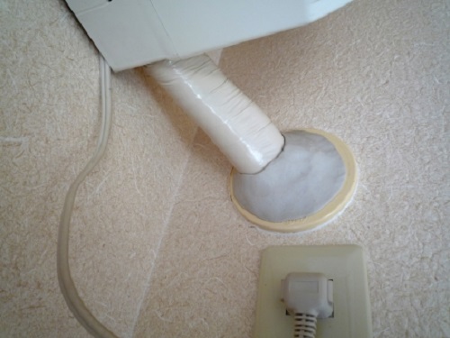 ドレンホース内の水の逆流による音の対処法 