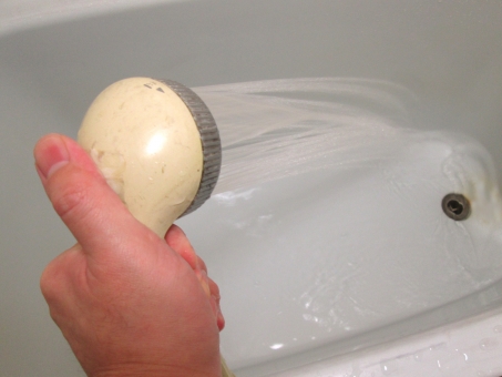 浴槽のザラザラの落とし方