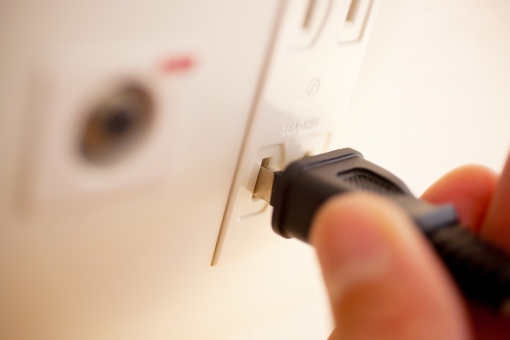 電磁波が人体へ悪影響を与える？