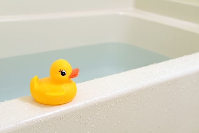浴槽の黄ばみは何が原因?汚れを落として白い浴槽を取り戻す!