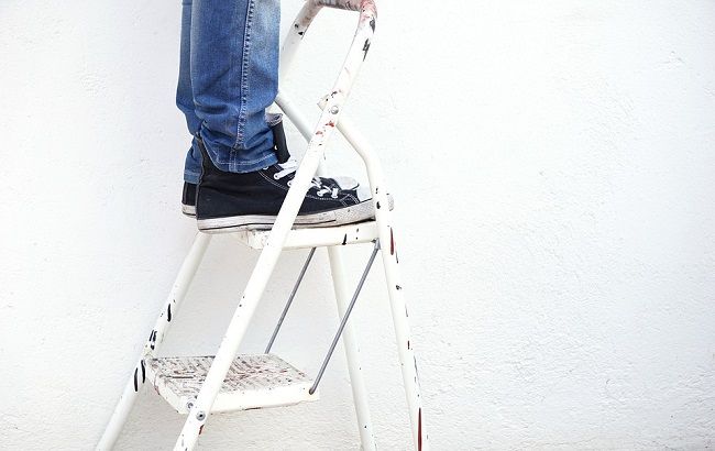 吹き抜けの掃除に必要な道具