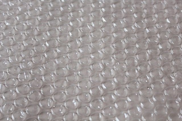 お風呂の窓への寒さ対策