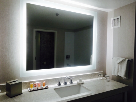 本当に鏡を綺麗にする方法【ステップ3】鏡の水気を取る