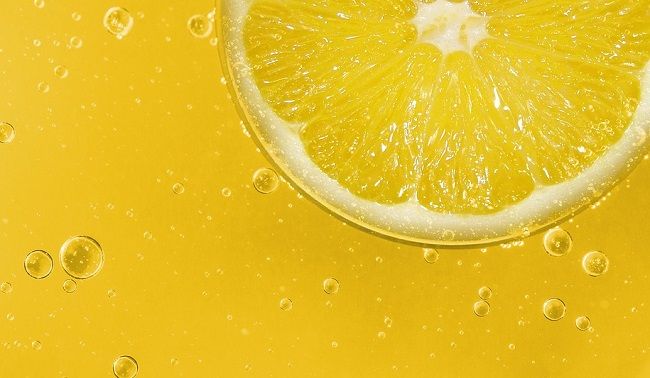 頑固な鍵のさびには「さび落とし」や「クエン酸」