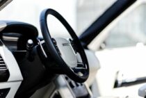 エンジンキーが回らない！車の鍵をうまく回す対処法と原因4つ