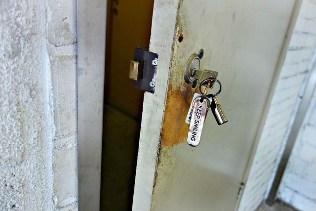 賃貸でも安心！ＤＩＹなら、簡単に取り付けられる補助鍵を選ぼう
