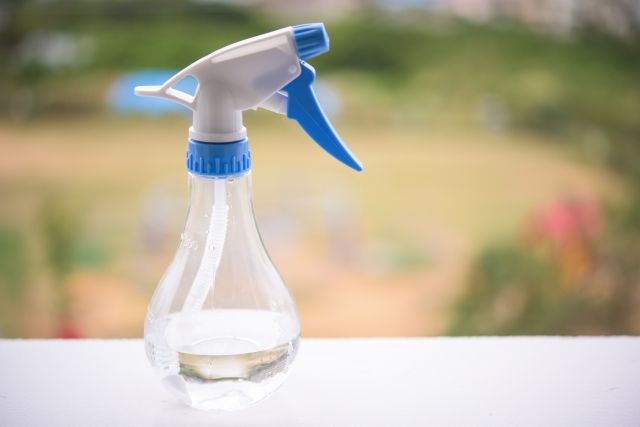 木酢液は水と混ぜて使用する