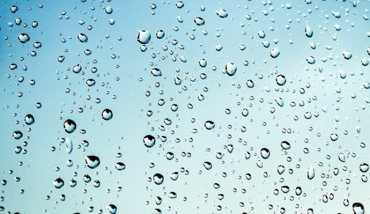 FRP防水の単価は高い?特徴にあった場所選びが費用対効果を高める