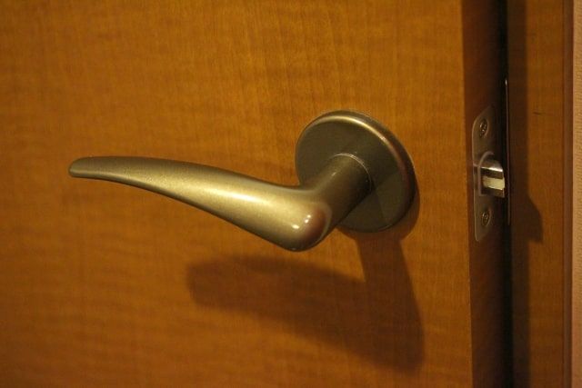 ドアの重要部分！ラッチって何？