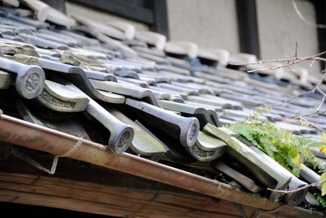 瓦のズレと直し方