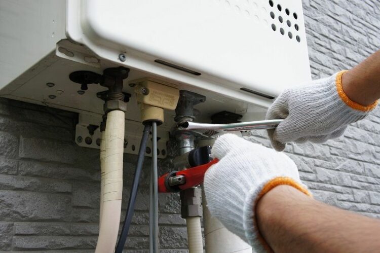 給湯器の交換費用はいくらぐらい？交換の目安や給湯器の選び方など