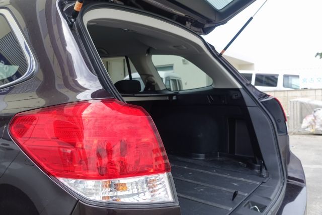 車のトランクが開かない！開かない原因と対処方法について