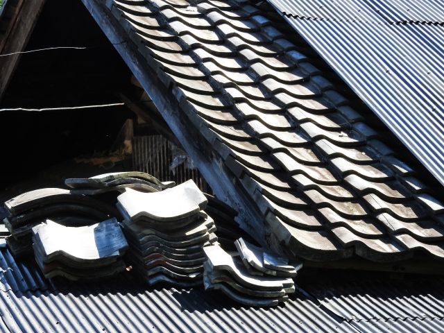 屋根材を比較してみよう