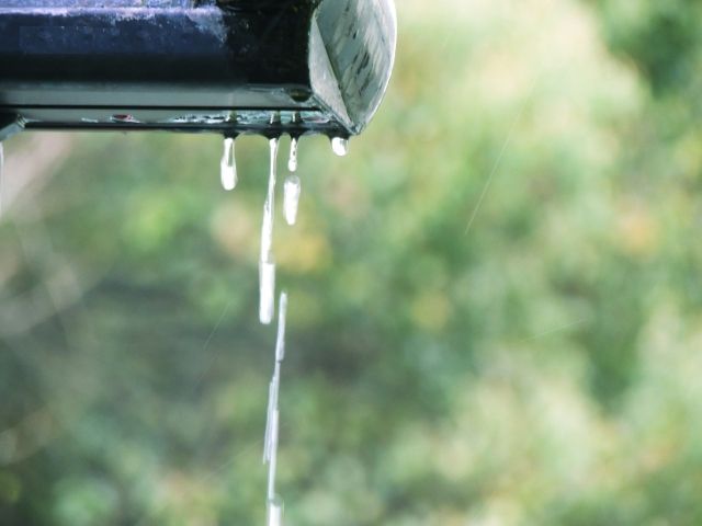 【症状別】雨樋修理の費用相場