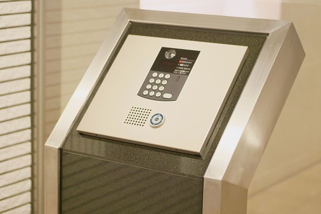 オートロックを鍵以外で開ける方法がある！