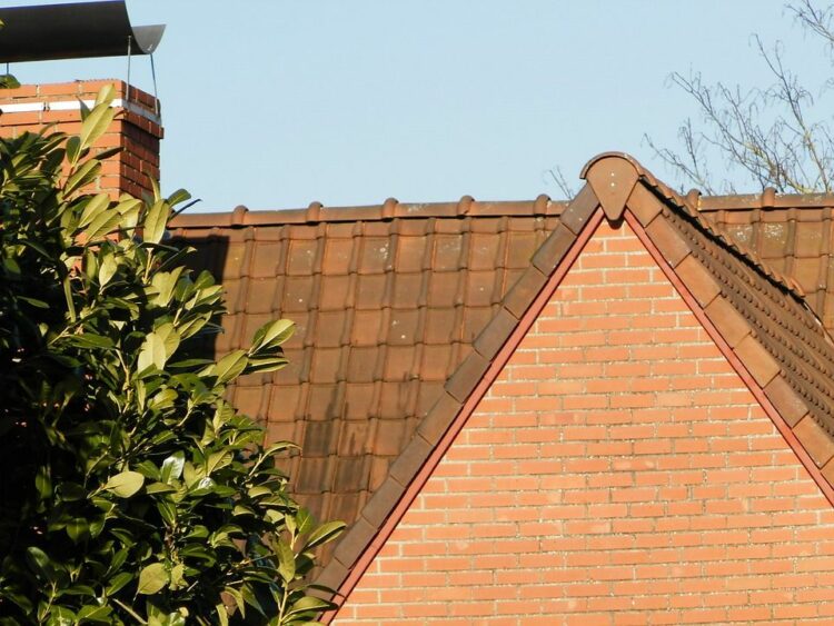 屋根材別の最低勾配