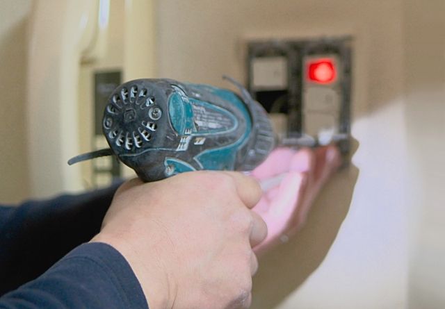 電気スイッチの交換方法と注意点