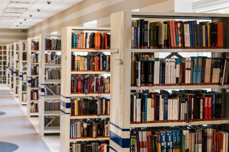 本を処分する方法③図書館などへ寄付する
