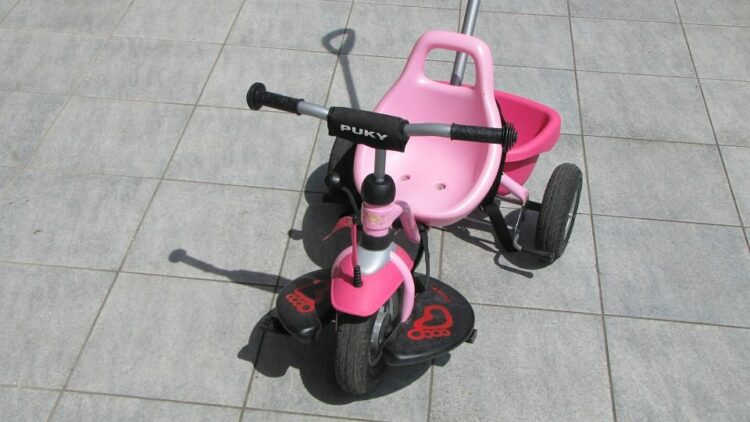 三輪車は譲るときは注意を