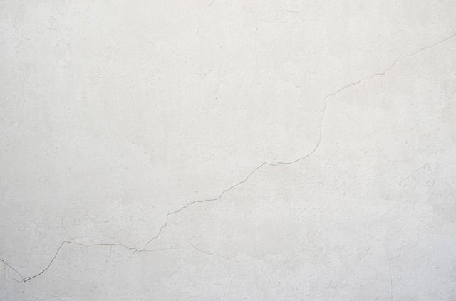 劣化したブロック塀のリフォームは自分でもできる？