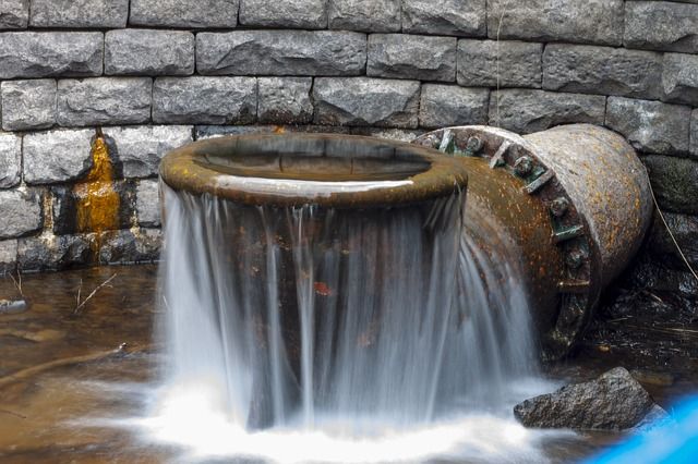 マンションでトイレの配管が詰まってしまったら
