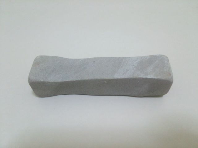薪割り用の斧の手入れ方法