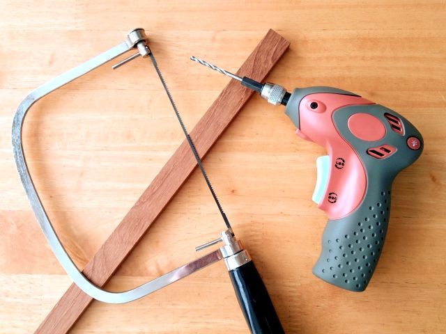 雨樋の補修をDIYでやるには