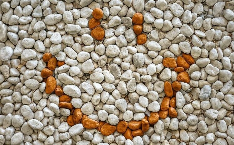 雑草対策には砂利を使おう！効果的に敷く方法を徹底解説します！