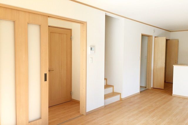 引き戸が開かないときの対処法とは？耐震性に影響している場合もある