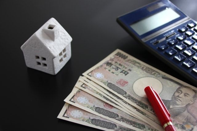 天井や壁にひび割れができたときの対処！危険度の高い症状の見分け方