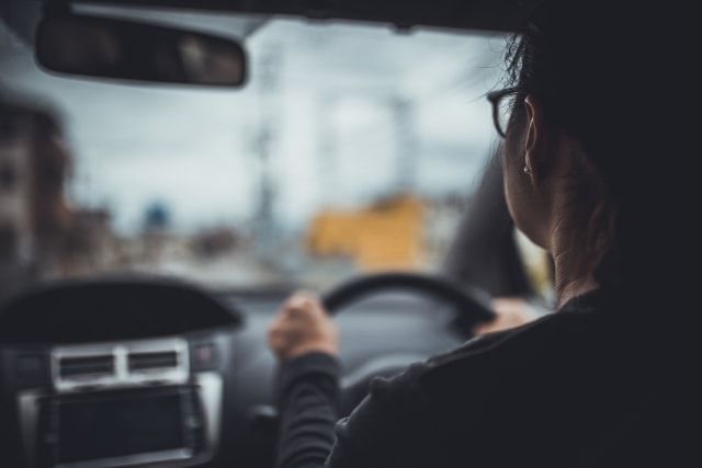 クラウンでバッテリー上りが起きたときの回復法!原因や対策もご紹介