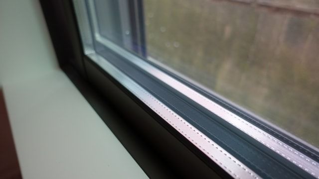 窓枠の歪みの原因と補正方法！家が危険な状態になっているサインかも