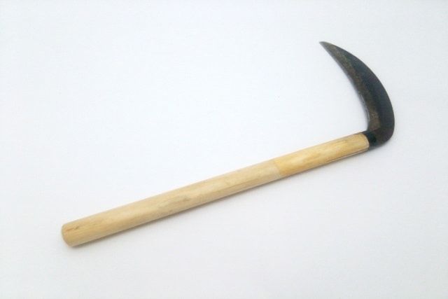 草刈り鎌の研ぎ方を解説！切れ味が落ちた刃を再び使えるようにしよう
