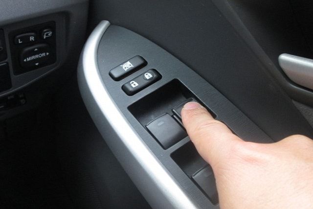 車のバッテリーはどう充電すればいいの!?その方法についてご紹介